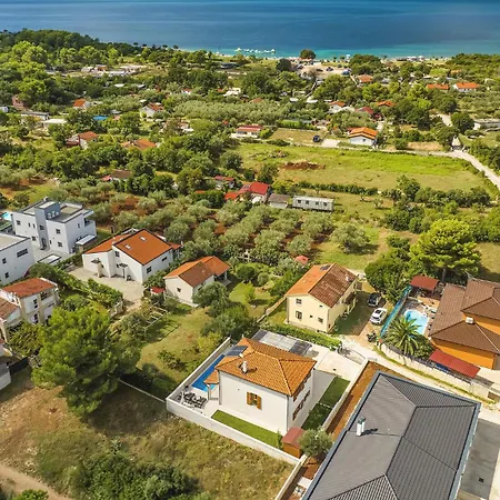 Holiday home 3 Bedroom In *