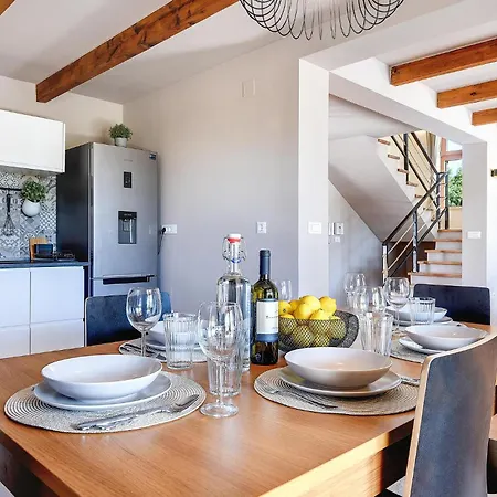 3 Bedroom In Holiday home *
